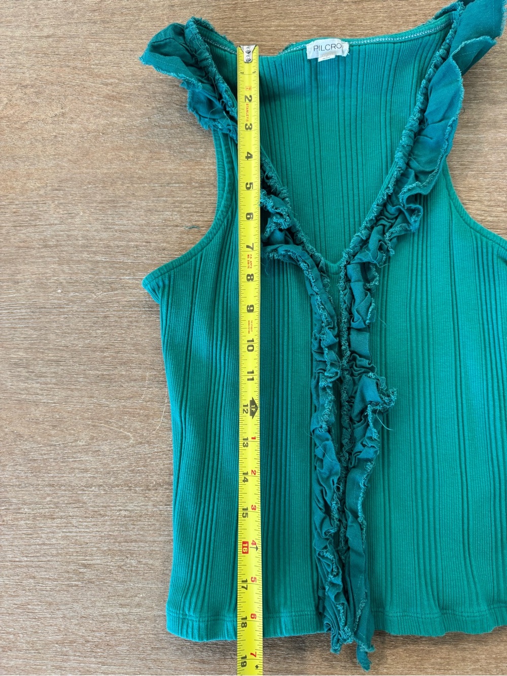 Green Ruffled Ribbed Sleeveless Top - Picture 3 of 5